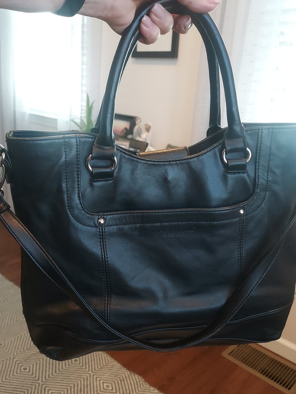 TIGNANELLO Black Leather Tote Handbag w Removable Shoulder Strap